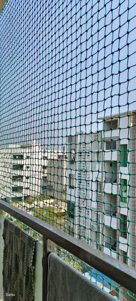 Balcony safety nets